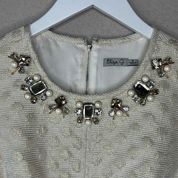 Eliza J Cream Metallic Textured Polka Dot Jeweled Neckline Cocktail Dress Size 8 - Picture 3 of 15